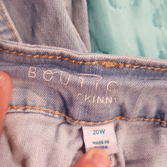 2 pairs of ankle length jeans - Picture 7 of 14